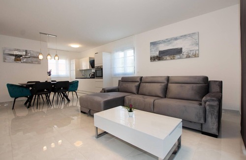 Turanj House | Luxurious home in Turanj with sauna