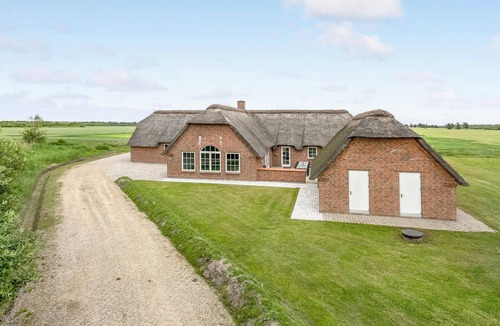 Vedersø Klit House | Luxurious home in Ulfborg with sauna