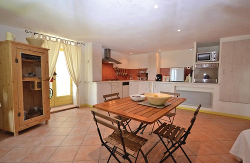 Viens House | Luxurious home in Viens