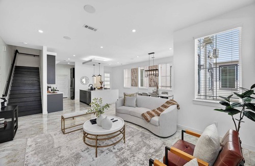 Houston House | Luxurious Home. Office. Galleria. NRG
