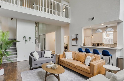 Mesquite House | Luxurious Home w Cinema Room & Private Pool