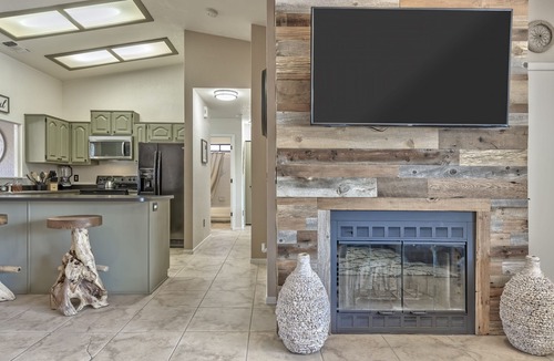 Oak Creek House | Luxurious Home with Red Rock Views