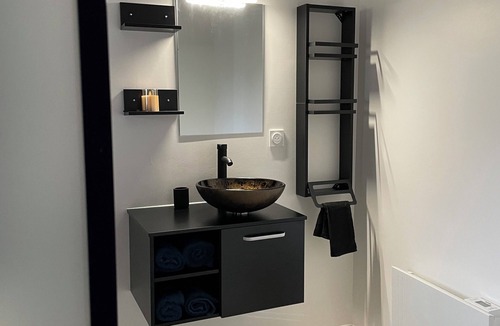 Clermont House | Luxurious house and balneotherapy relaxation area