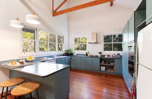 Coffs Harbour House | Luxurious Jetty House, Coffs Harbour – privacy & tranquility