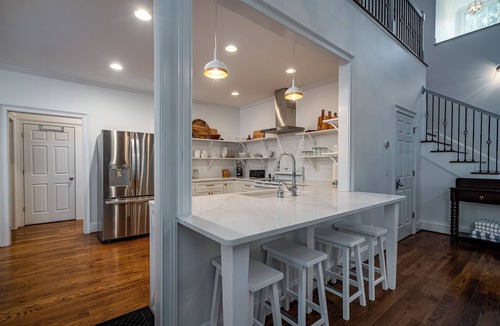 Eatonton House | Luxurious Lakefront Great Waters Oasis