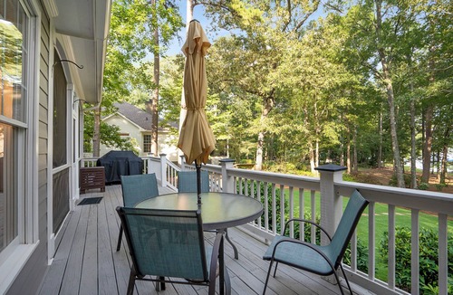 Eatonton House | Luxurious Lakefront Great Waters Oasis