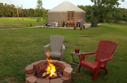 Flower Mound House | Luxurious Lakefront Yurt Rental for a Romantic Getaway near Grapevine, Texas