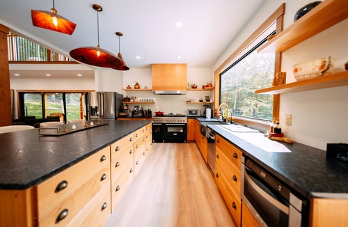 Logan Cabin | Luxurious large lodge with pool - Eagle Star 2