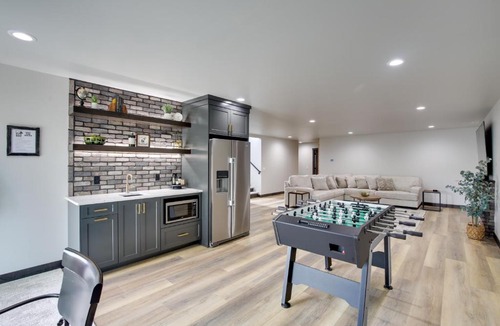 Deadwood House | Luxurious Lead Vacation Rental w/Private Hot Tub!
