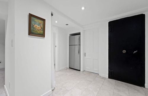 Burlington Apartment | Luxurious lower level Apartment Closeto downtown
