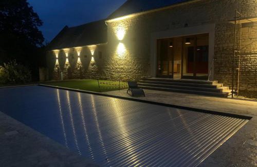 Ponts sur Seulles House | Luxurious Mansion in Castle Grounds in Lantheuil