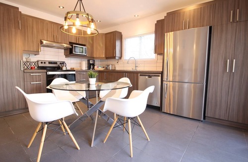 Rosemont-La Petite-Patrie Apartment | Luxurious - Modern decor, Rosemont 3 bedrooms