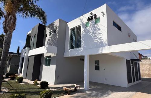 Reforma House | Luxurious & Modern House