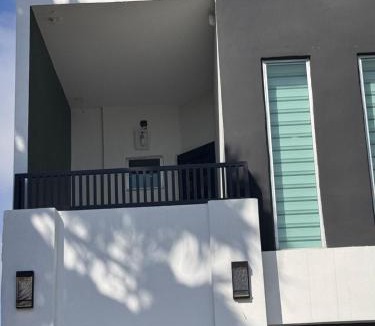 Reforma House | Luxurious & Modern House