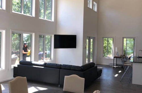 Grand Marais House | Luxurious modern lakefront cottage in Grand Beach Manitoba