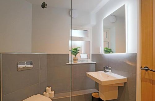 Melbourne Apartment | Luxurious Modern Retreat