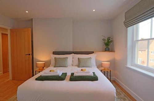 Melbourne Apartment | Luxurious Modern Retreat