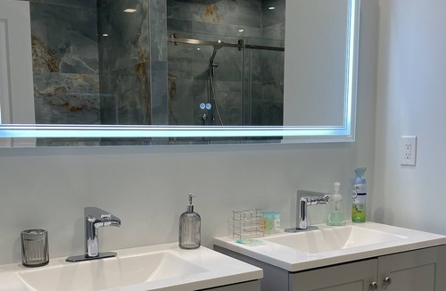 Campton Villa | Luxurious Mountain Escape With Sunset View