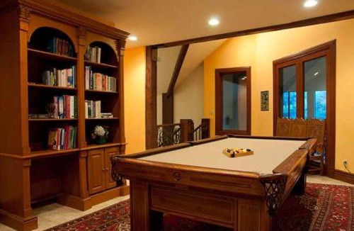 Midway House | Luxurious Mountain Retreat with Pool Midway
