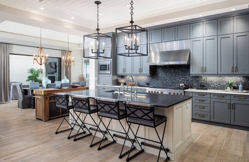 Moorings House | LUXURIOUS NAPLES OASIS WITH CUSTOM POOL