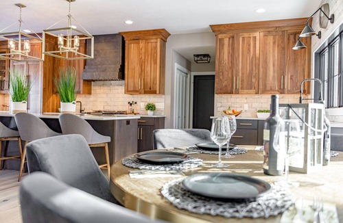 Plymouth House | Luxurious Newly Renovated 4 Bedroom Home Near Elkhart Lake, Green Bay & Kohler