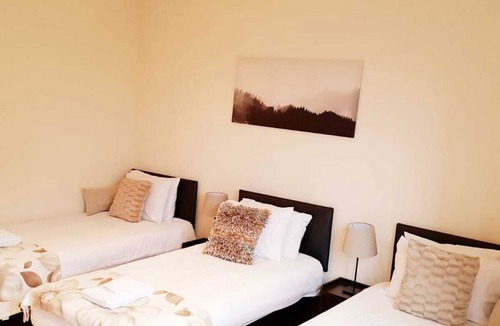 Ponders End Bed & Breakfast | Luxurious, Newly renovated rooms with high ceilings and great amenities