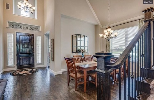 Coppell Villa | Luxurious Oasis with Pool/Spa 8 mins from Airport