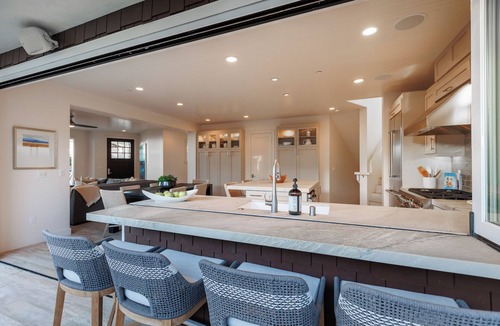 Del Mar House | Luxurious Ocean View Coastal Craftman - Walk to Beach