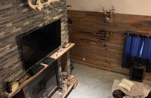 Girard Cabin | Luxurious Otter Pointe