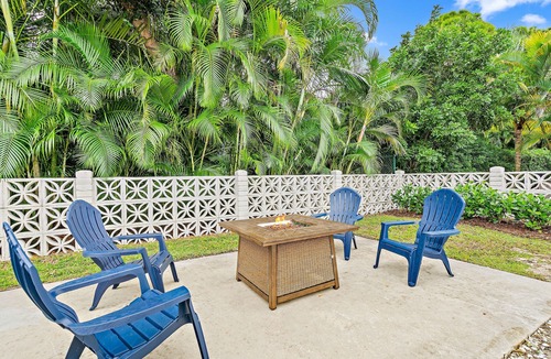 BallenIsles House | Luxurious Pool Home Central to Everything!