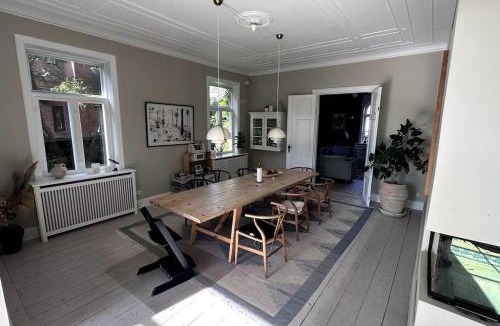 Frederiksberg C Villa | Luxurious, private, centrally-located Mansion