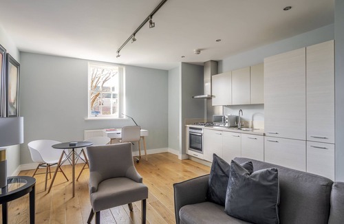 Braintree Apartment | Luxurious Private One Bedroom Apartment