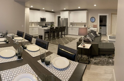 South Jordan House | Luxurious Private Apartment in South Jordan, Utah