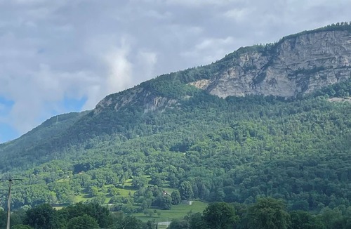 Bonneville Apartment | Luxurious, quiet apartment