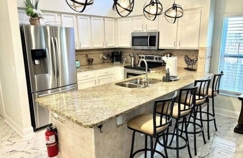 Tampa House | Luxurious Relaxation Home - Pool Games/8PPL-4BR