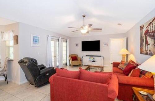 Tuscan Ridge Villa | Luxurious Relaxing Retreat