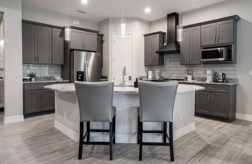 Long Meadow House | Luxurious Retreat 4BR/3.5 BA Heated pool/spa