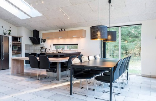Henne House | Luxurious Retreat in Henne Strand-By Traum