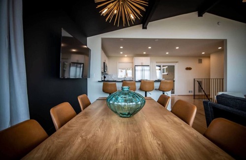 Forest Park House | Luxurious Retreat w/Stunning Views | Sleeps 16