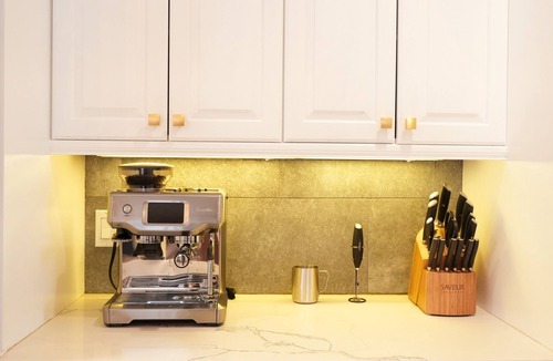 Stamford House | Luxurious Riverside Ranch with Panoramic Views