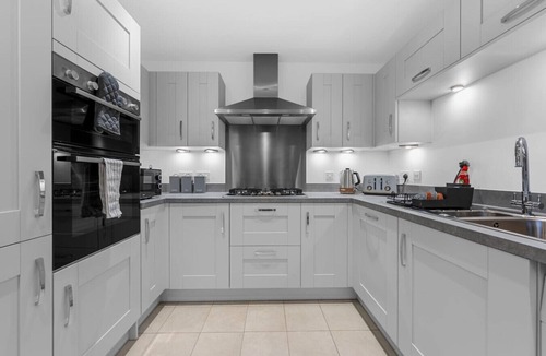 Manchester House | Luxurious Stylish: Modern Home