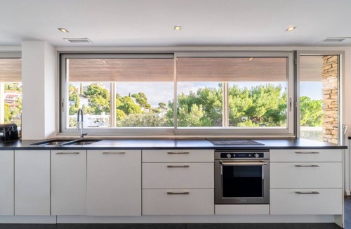 Roucas-Blanc Villa | Luxurious sea view villa in prestigious residence