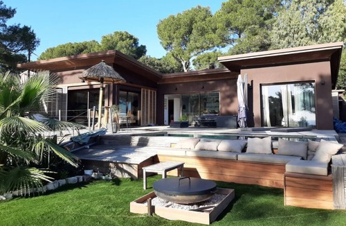 La Seyne-sur-Mer Villa | Luxurious seaside villa