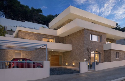 Pucisca Villa | Luxurious Seaside Villa. Stunning Views. Private Pool. Spacious Outdoor Living
