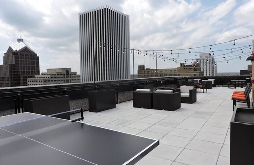 Central Business District Apartment | Luxurious Sibley Square Penthouse Level Apartment