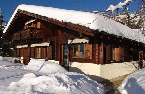 Barboleusaz Ski Chalet | Luxurious ski in/ski out classical Swiss mountain chalet with outstanding views