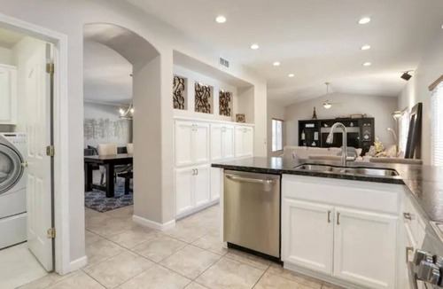 Elk Grove House | Luxurious spa-like oasis with pool, 4bdr/3br