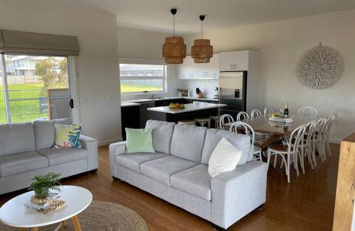 Cowes House | Luxurious, spacious beach house