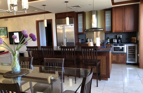 Ko Olina Villa | Luxurious, Spacious, High-end Beachfront Vacation Villa Free Parking