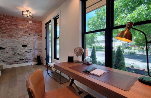 Jacksonville House | Luxurious Station House Suite A